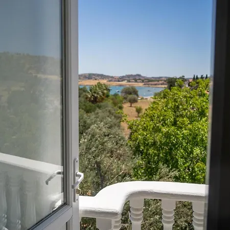 Hotel Cunda Selina *